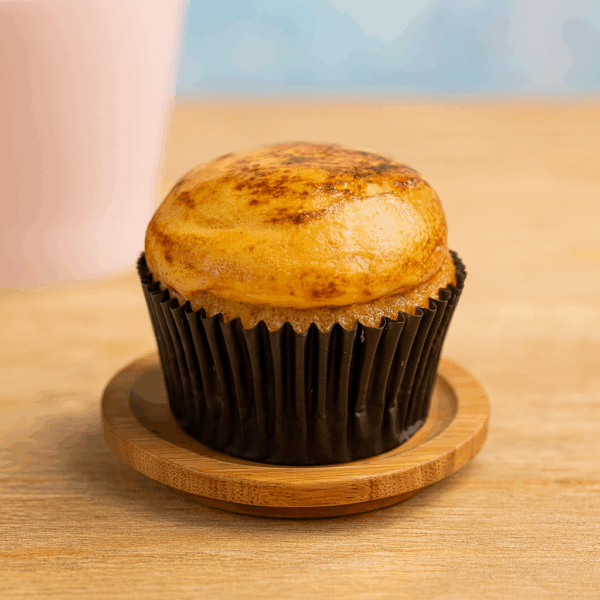 Brûlée Vanilla & Raspberry Cupcake