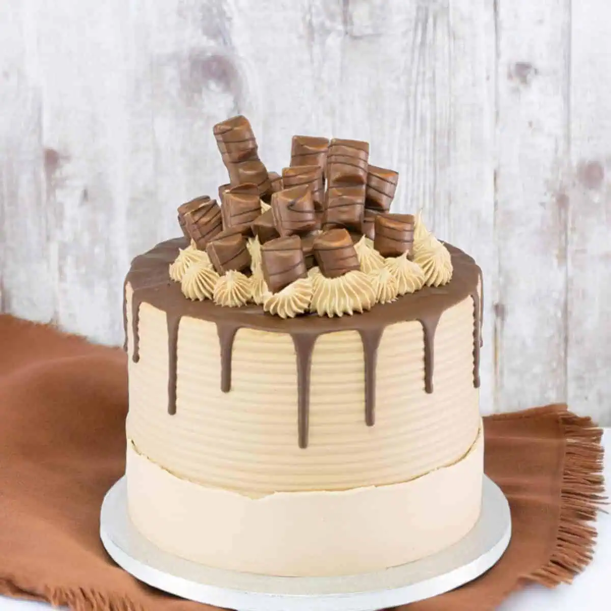 Nutella Kinder Bueno Cake